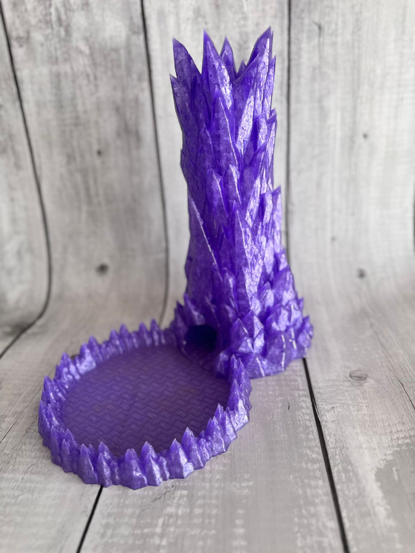 Crystal-Style 3D Printed Dice Tower – Silk PLA, Icy Effect, RPG & DnD Accessory